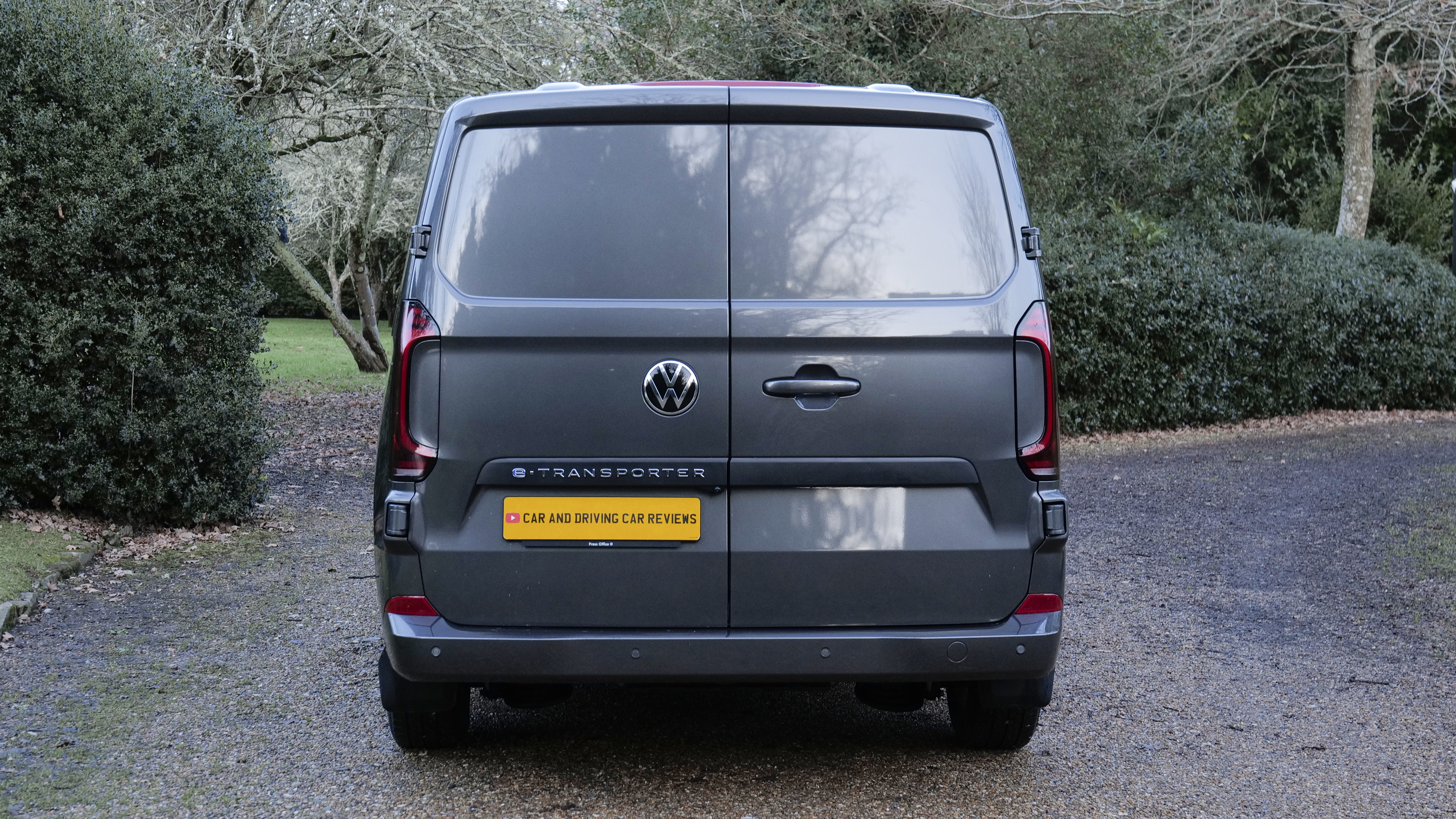 Volkswagen TRANSPORTER T32 LWB ELECTRIC 100kW 70kWh Commerce Plus Kombi Van Auto [5 Plus]
